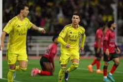 C.Ronaldo nhận tin kém vui trước trận đấu quyết định
