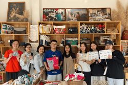 Hành trình xanh từ câu chuyện hồi sinh rác thải