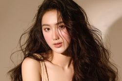 Thủ khoa ĐH Sân Khấu & Điện ảnh đóng phim giờ vàng VTV cùng NSND Bùi Bài Bình