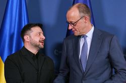 Đức kêu gọi EU cấp tư cách 'thành viên liên kết' cho Ukraine