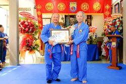 Chủ tịch Liên đoàn Vovinam Thanh Hóa được trao Hồng đai danh dự