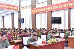 Giữ vững ANTT, vận hành hiệu quả chính quyền địa phương 2 cấp ở Cà Mau