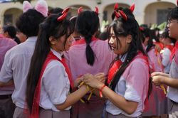 Khoảnh khắc xúc động ngày ra trường của học sinh Trường chuyên Lê Hồng Phong - TPHCM