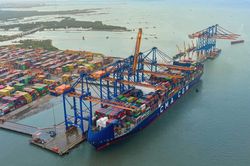 Xuất khẩu sang Singapore tăng mạnh ở nhóm hàng công nghệ
