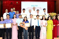 Trao giải hội thi Báo cáo viên giỏi năm 2026