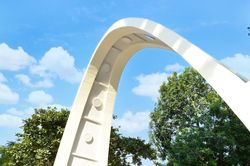Đại học Bách khoa Hà Nội sẽ tính toán để giữ gìn biểu tượng cổng Parabol