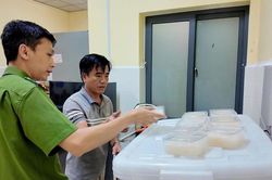 Vụ giám đốc công ty sản xuất 11.000 hũ yến giả: Công an công bố hình ảnh sản phẩm