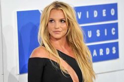 Britney Spears khiến dư luận 'dậy sóng'