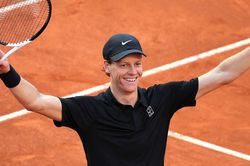 Lịch thi đấu Roland Garros 2026: Sinner và Djokovic bắt đầu hành trình tại Paris