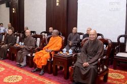 Ban Trị sự TP.HCM thăm lãnh đạo Thành ủy sau tổ chức thành công Đại hội Phật giáo TP.HCM lần thứ nhất