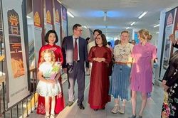 Chủ tịch HĐND thành phố Phùng Thị Hồng Hà dự Ngày Văn hóa Hà Nội tại Mátxcơva