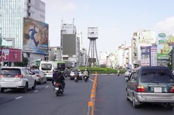 Phân luồng vòng xoay Điện Biên Phủ - Nguyễn Bỉnh Khiêm: xe sẽ chạy theo kiểu mơíPhân luồng vòng xoay Điện Biên Phủ - Nguyễn Bỉnh Khiêm: xe sẽ chạy theo kiểu mới