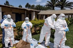 'Mọi cơ sở y tế đều quá tải': Lo ngại Ebola vượt ngoài tầm kiểm soát tại Congo