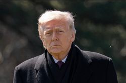 Ông Trump họp với các cố vấn an ninh, định tiếp tục đánh Iran