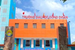 Trường đại học nhận trách nhiệm vụ yêu cầu thi chuẩn đầu ra sát ngày tốt nghiệp