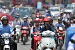 Hà Nội nóng nhất cả nước, miền Bắc và Trung Bộ bước vào 4 ngày 'chảo lửa'