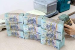 VNDirect: Cho vay BĐS vẫn là nguồn rủi ro chính cần theo dõi với các ngân hàng khi lãi suất chưa hạ nhiệt