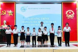 Hội Liên hiệp Phụ nữ phường Ninh Hòa tổ chức các hoạt động hỗ trợ phụ nữ, trẻ em
