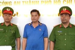 Từ 1 vụ tự tử bằng thuốc độc, Công an TPHCM làm rõ đường dây mua bán hàng tấn chất kịch độc xyanua, bắt 35 đối tượng
