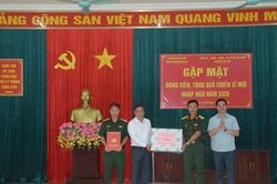 Động vi&ecirc;n t&acirc;n binh phường Đại Mỗ y&ecirc;n t&acirc;m r&egrave;n luyện tại đơn vị