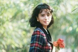 Khương Bội Dao châm ngòi cho những cuộc tranh luận sôi nổi