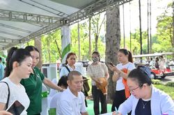 Nhiều hoạt động tư vấn, trải nghiệm dành cho người dân