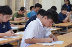 Đề và đáp án môn Hóa học thi vào lớp 10 Chuyên Khoa học Tự nhiên Hà Nội năm 2026