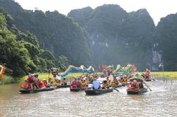 Lễ hội Sắc vàng Tam Cốc