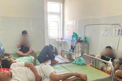39 người nhập viện sau khi ăn bánh mì, nghi ngộ độc thực phẩm