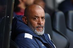 West Ham 'tan tác' sau ngày rớt hạng