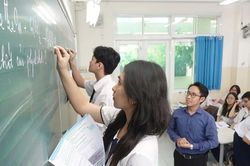 Tuyển sinh lớp 10: Đảm bảo công bằng và phân hóa học sinh