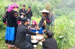 Lễ thiêng của dân tộc Pu Péo ở Phố Bảng