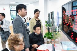 Bộ Nội vụ nói rõ việc bổ nhiệm công chức chưa hoàn thiện tiêu chuẩn
