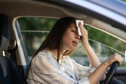 Nút bấm nhiều tài xế bỏ quên có thể làm mát ô tô nhanh và tiết kiệm xăng hơn
