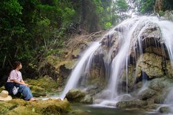 Địa điểm xanh mát cách Hà Nội 120km, khách Tây lẫn ta rủ nhau tới trốn nóng