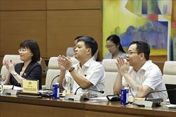 Chủ tịch Quốc hội làm việc với Thường trực Ủy ban Khoa học, Công nghệ và Môi trường của Quốc hội