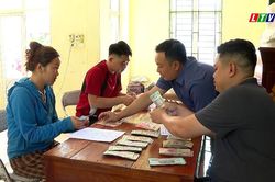 NGƯỜI DÂN PHẤN KHỞI NHẬN TIỀN DỊCH VỤ MÔI TRƯỜNG RỪNG