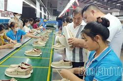 Đồng thuận đưa nghị quyết vào cuộc sống