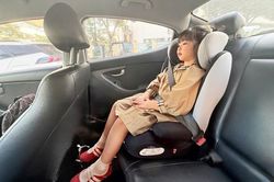 Từ 1/7, chở trẻ em trên ô tô cá nhân không có thiết bị an toàn sẽ bị phạt nặng
