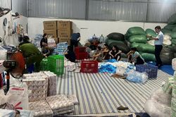 Ph&aacute;t hiện cơ sở sản xuất, kinh doanh băng vệ sinh giả mạo nhiều thương hiệu quen thuộc tr&ecirc;n thị trường