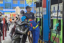 Bộ Công Thương: Hầu hết xe ở Việt Nam đều dùng được xăng E10, số ít không tương thích đã có E5