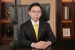'Sóng' chuyển giao quyền lực tại các tập đoàn tư nhân