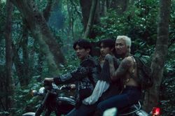 Săn content tại 'làng ma' nổi tiếng Thái Lan, ba thanh niên gặp nạn