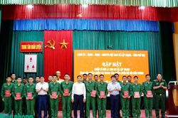 Lan tỏa nghĩa tình hậu phương với các chiến sĩ mới đang huấn luyện tại Trung tâm Huấn luyện Bộ đội Biên phòng