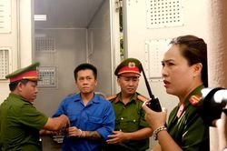 Hai đối tượng cướp ngân hàng ở Gia Lai đã mua vàng rồi bán lấy tiền seri khác để tránh bị phát hiện