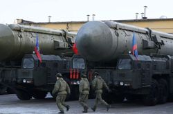 Tên lửa RS-24 Yars tốc độ Mach 25, tầm bắn 12.000km: ICBM hạt nhân 'không thể đánh chặn'