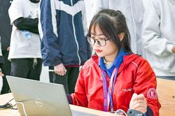 Phổ điểm thi đánh giá tư duy của cả năm 2026, cao nhất 98.98 điểm