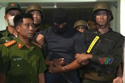 Vụ 2 nghi phạm nổ súng giết người: Xuất hiện tài xế 24 tuổi và 7 đối tượng giúp bỏ trốn