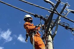 Nắng nóng như đổ lửa, tiêu thụ điện ở Hà Nội lập kỷ lục lịch sử