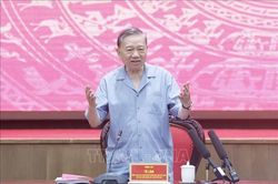 Thông qua dự thảo Báo cáo kết quả kiểm tra, giám sát (đợt 2) đối với Ban Thường vụ Thành ủy Hà Nội